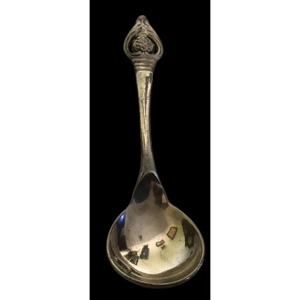 International Silver “Shirley” Spoon Pineapple Signed Sugar Early 19th Century
